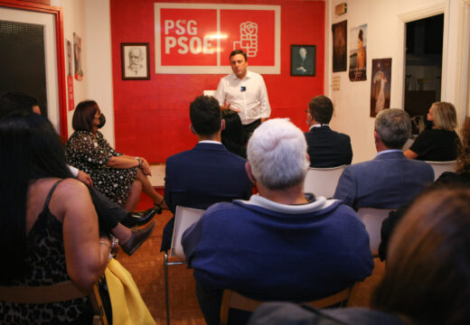 Valentín González Formoso define á Costa da Morte como “un emblema do socialismo” e aposta por “trasladar o modelo a Galicia”